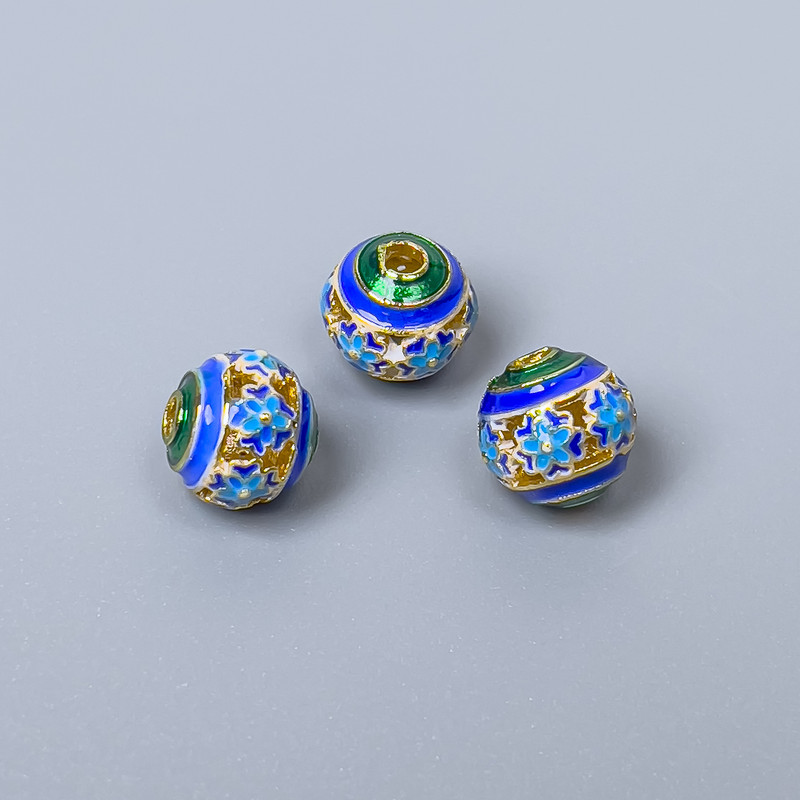 Mărgea Cloisonné verde-albastru emailată, diametru 8 mm, gaură de 1,5 mm, culoare metalului auriu, 1 bucată