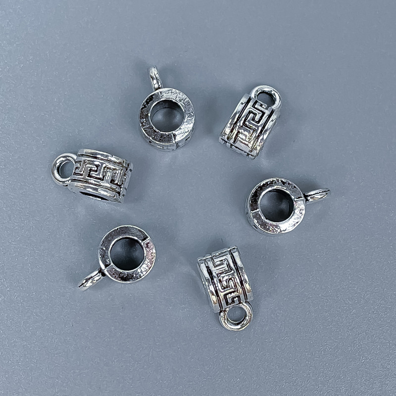 Furnitură bail culoare argintie, dimensiuni 10×5×6 mm, găuri de 4 mm și 2 mm, ambalaj 20 g (~ 27 buc.)