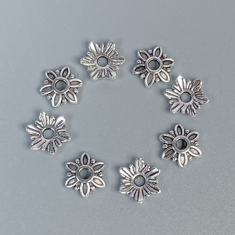 Capace pentru mărgele, culoare argintiu metalic, diametru 7×1 mm, gaură 1,5 mm, ambalaj 80 buc