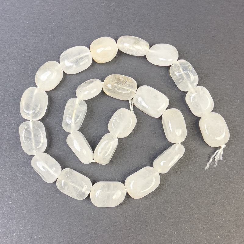 Mărgele din cristal de munte, formă ovoidă 14x11 mm, pe șnur, lungime 40 cm