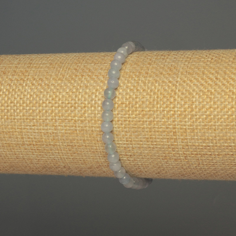 Brățară cu acvamarin, bile netede, diametrul 4–5 mm, lungimea 18 cm, pe elastic