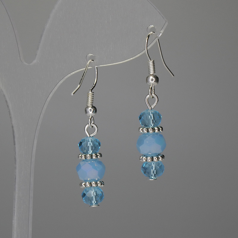 Cercei din cristal ceh – rondeluri 6×5 mm până la 8×6 mm, lungime aproximativă 38 mm