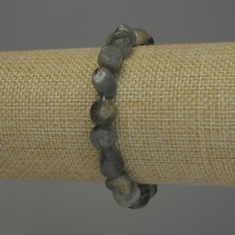 Brățară din labradorit fațetat, diametrul 9–12 mm, lungime 18 cm, elastică