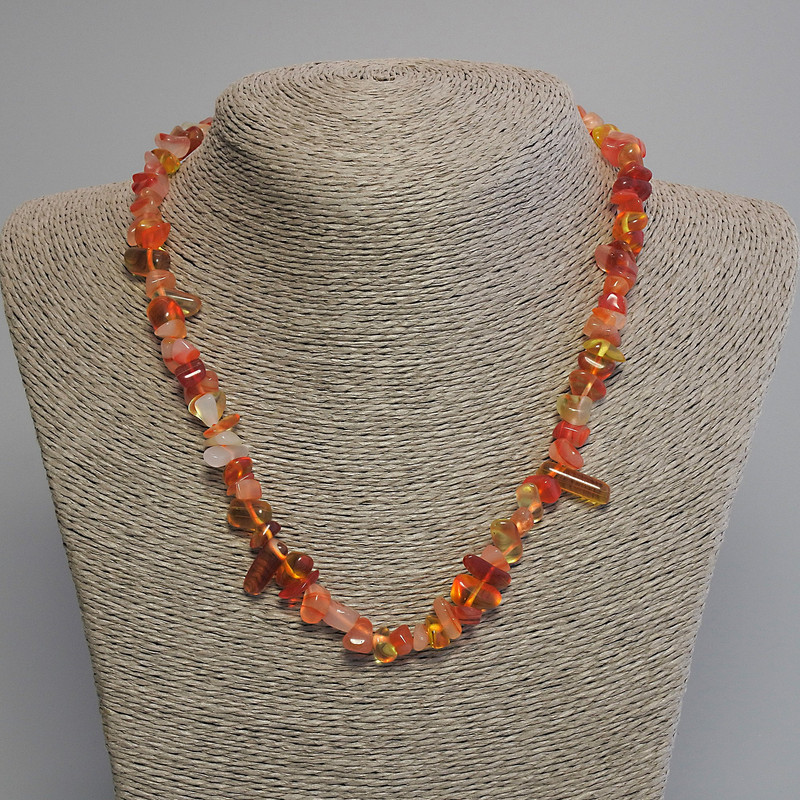 Colier asortat – firimituri, diametrul 8–12×3–6 mm, lungime 45 cm ± cu închizătoare