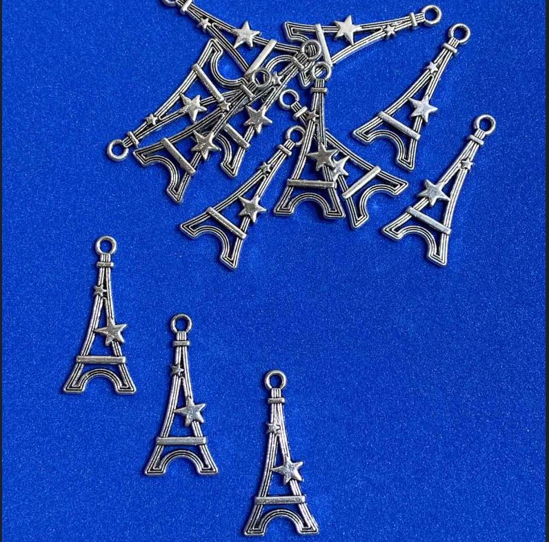 Pandantiv Turnul Eiffel, diametru 29x13 mm, culoare argintiu, finisaj 20 g, +/- 17 buc.
