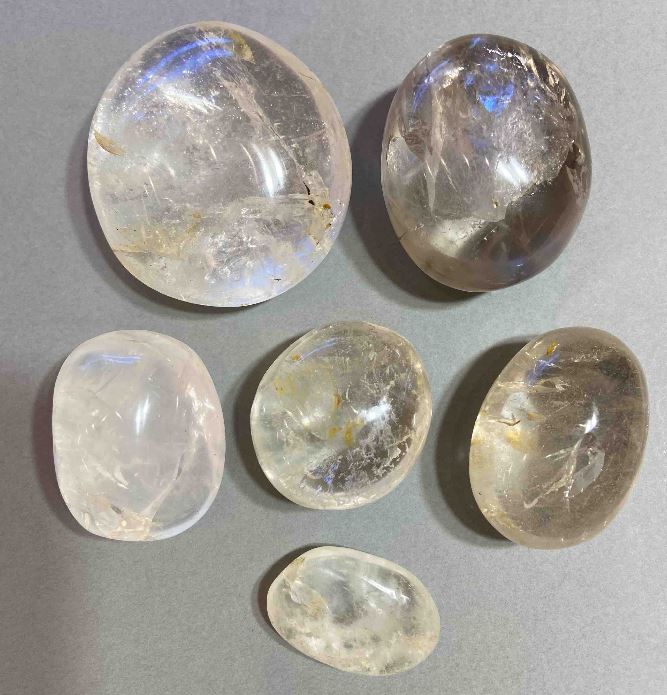 Reducere (la 100 g) Piatră suvenir, Cristal de munte, asortiment, dimensiuni, preț per 100 g (fisuri, cioburi, uzură)