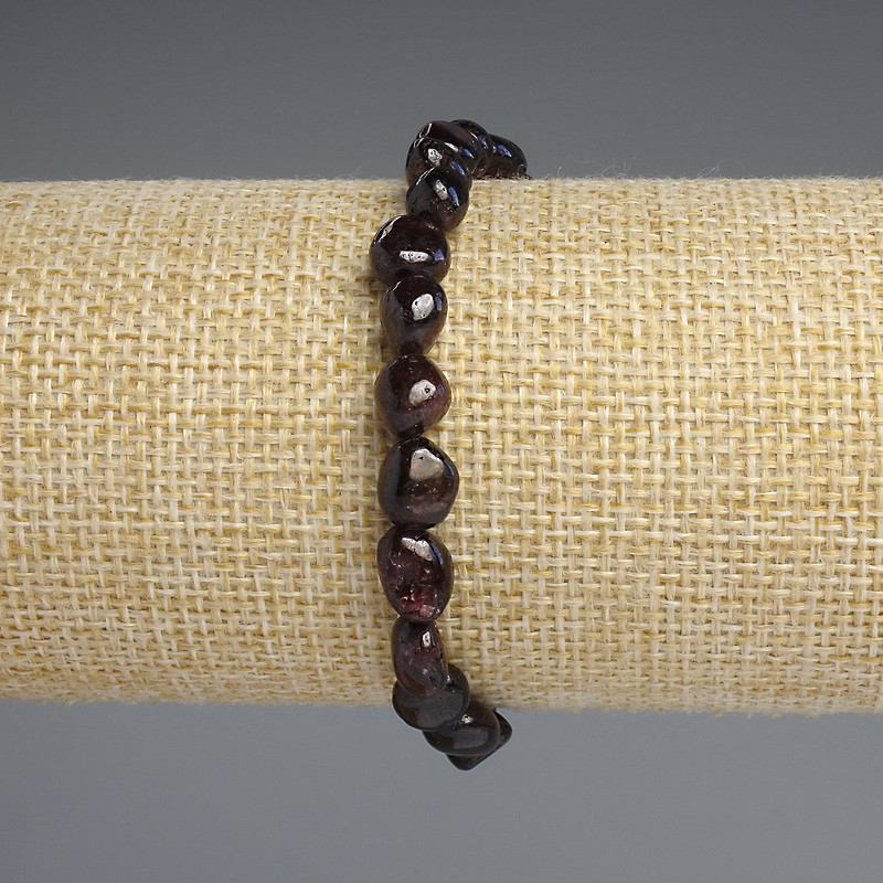 Brățară din granat facetat, diametrul 5–11×5–8 mm, lungime 18 cm, elastică