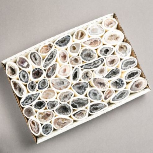 Geodă suvenir din agat, asortiment mic (preț pe cutie)