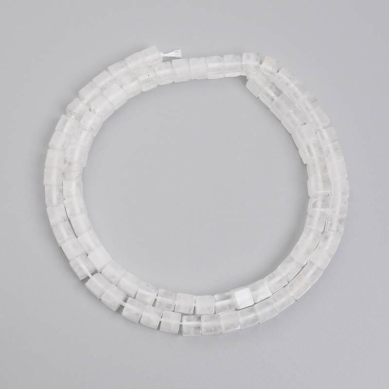 Mărgele din cristal de munte cub, diametrul 4,5×4,5 mm, pe șnur, lungime 38 cm+