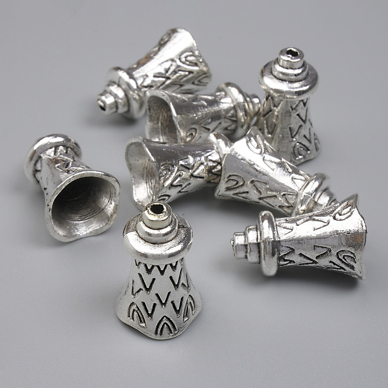 Capăt argintiu pentru mărgele, culoare argintie, diametru 17×11 mm, gaură de aproximativ 1 mm, ambalaj 20 g (~8 buc.)