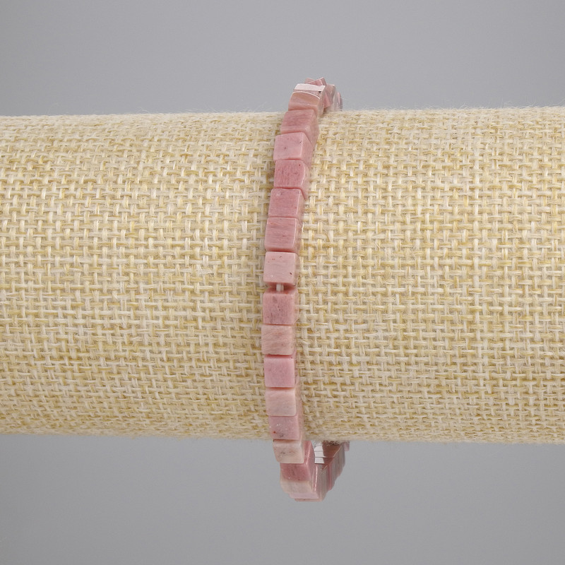 Brățară din rodonit – cuburi de 4,5×4,5 mm, lungime 18 cm, elastică