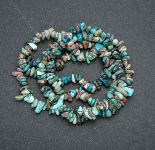 Șnur din piatră naturală Chrysocolla – fragmente, diametru 6x4 mm, lungime 80 cm +