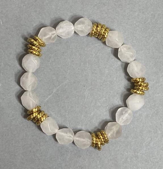 Brățară cu cristal de munte, multifacetat, 10x9 mm +- cu inserții metalice, lungime 18 cm +- extensibilă