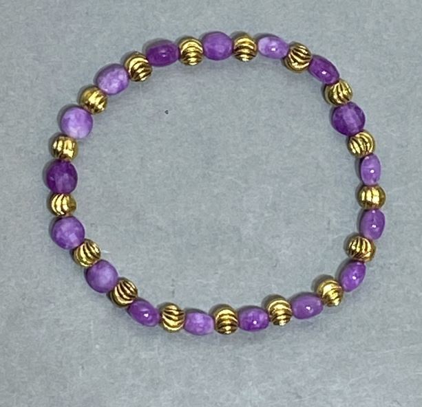 Brățară din sugilit — monede facetate de 6 mm, cu inserții metalice, lungime 18 cm, elastică