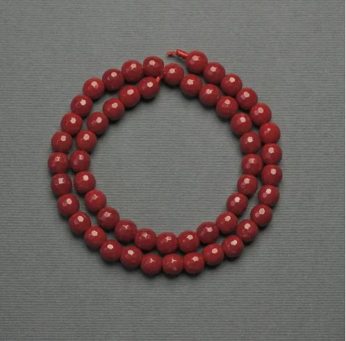 Mărgele pe șnur din coral presat, formă sferică fațetată, diametru 8 mm, lungime 36 cm