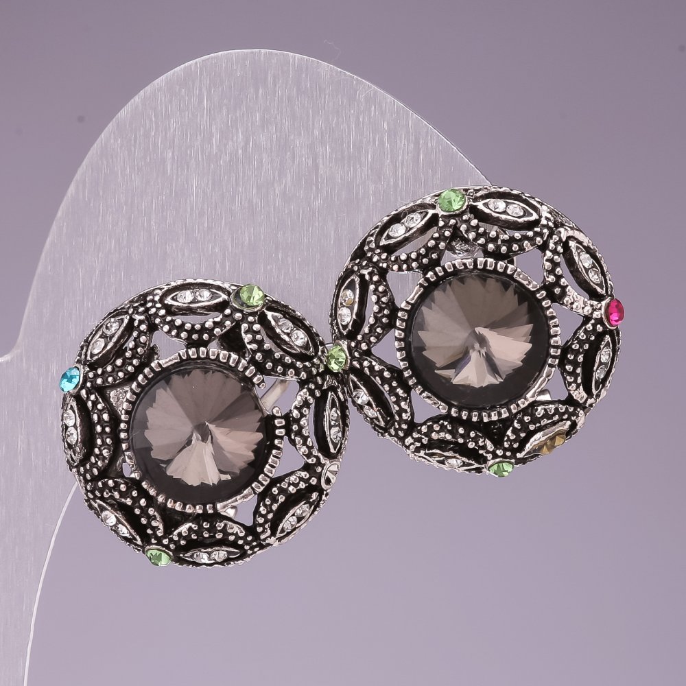 Cercei 2 cm, curcubeu în jurul cristalelor gri