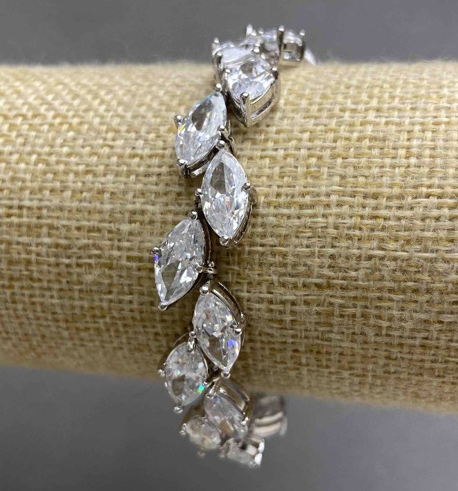 Brățară TM „Boemian” Colos Marquis, diametrul 8×13 mm (cristal boem, producție Coreea), lungime 18 cm