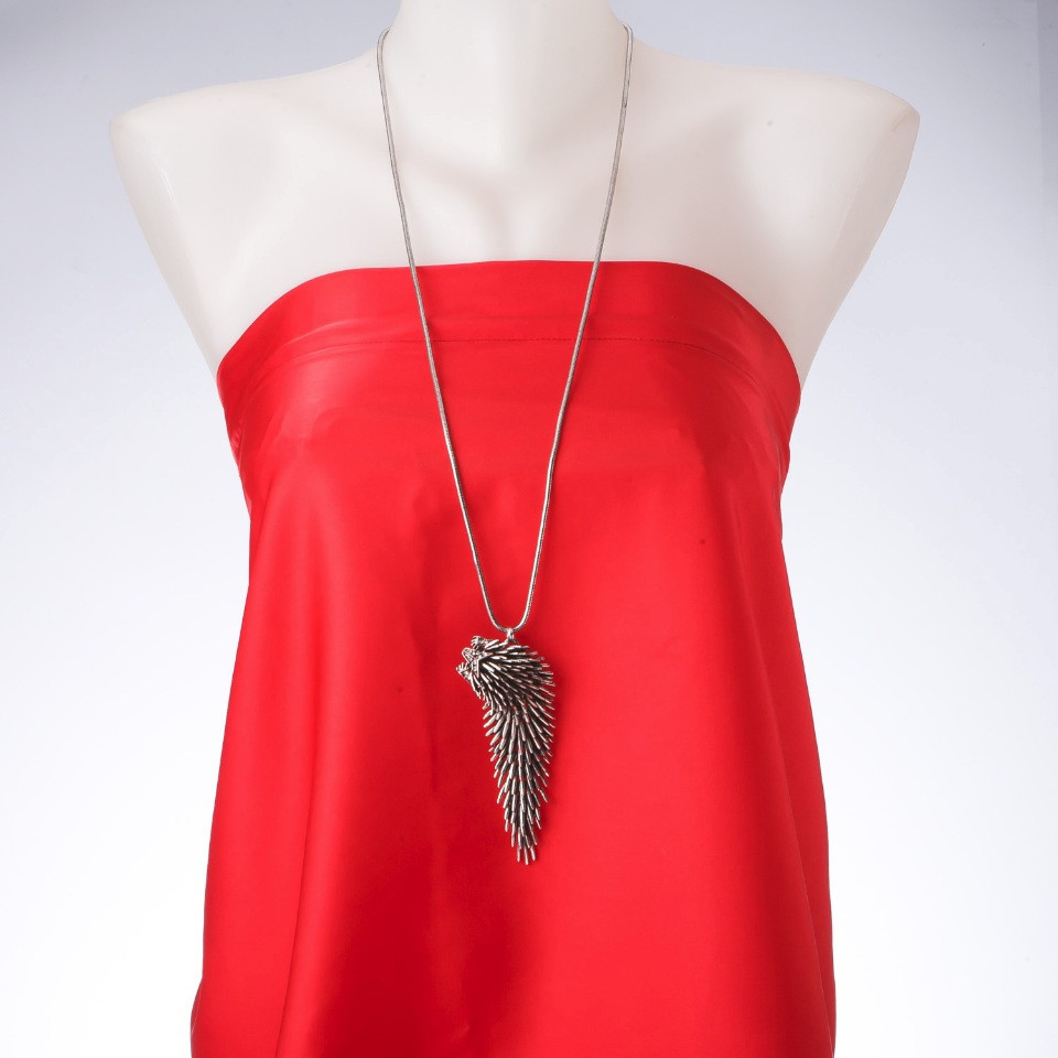 Pandantiv cu arici pe șnur metalic lung, 85 cm