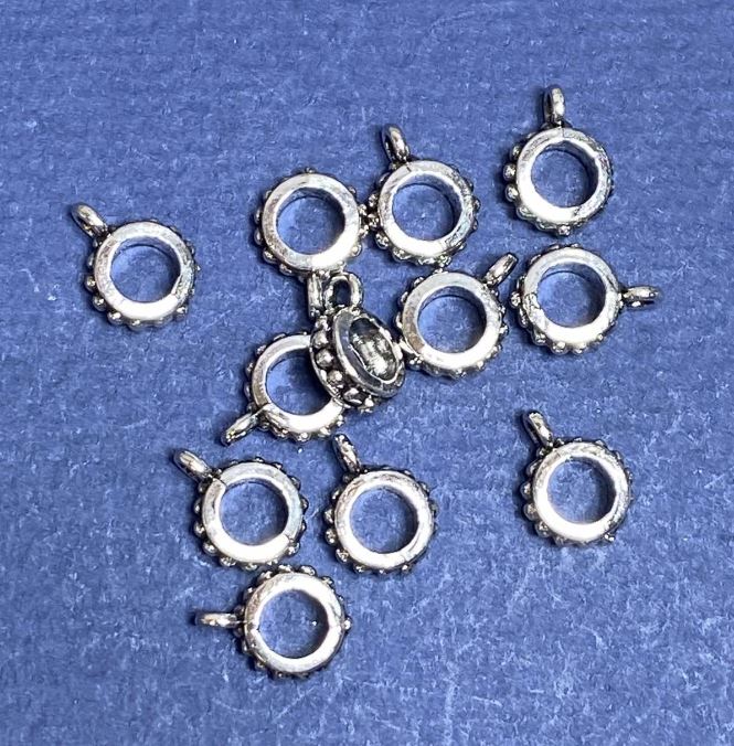 Furnitură bail – suport inel, culoare argintiu, L 11 mm, finisaj 20 g ± 32 bucăți