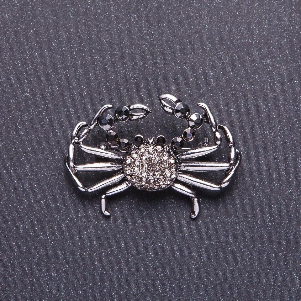 Broșă «Crab diamant» argintiu 4x2,7 cm