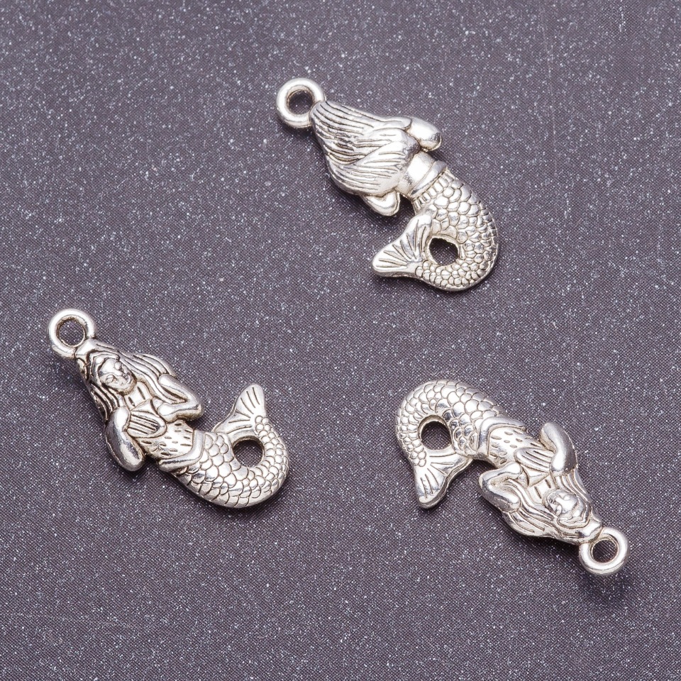Pandantiv – Sirenă, 12×23 mm, metal gri, ambalaj 20 g ± 11 buc