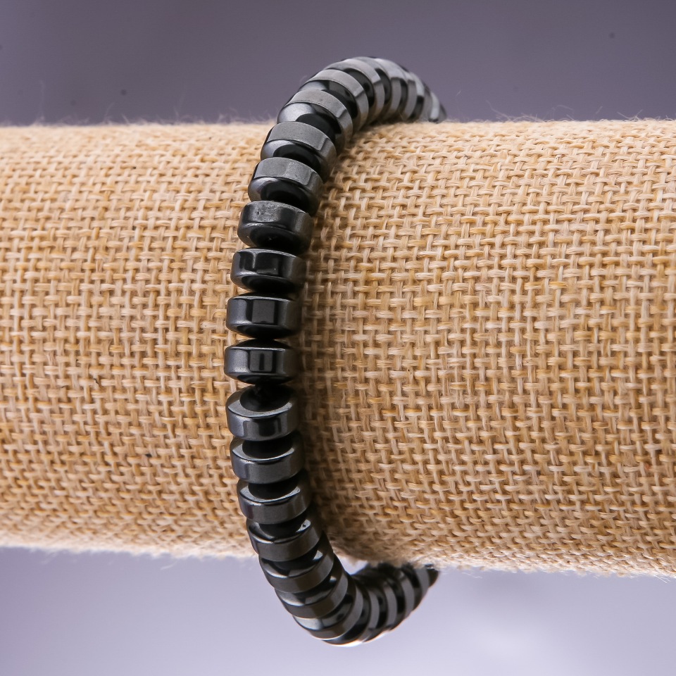 Brățară din hematit natural, rondel net în formă de disc, diametrul 8×5 cm, lungimea 18 mm