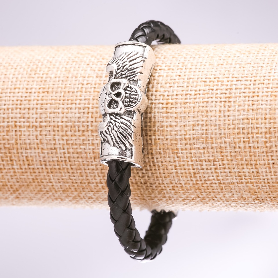 Brățară Craniu din piele ecologică împletită, neagră, lungime 20 cm