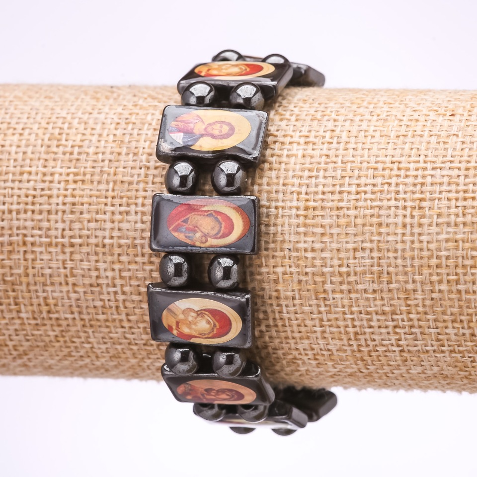 Brățară hematit cu icoane «Maica Domnului și Mântuitorul» pe elastic, zale de 18×10 mm (cu defect)