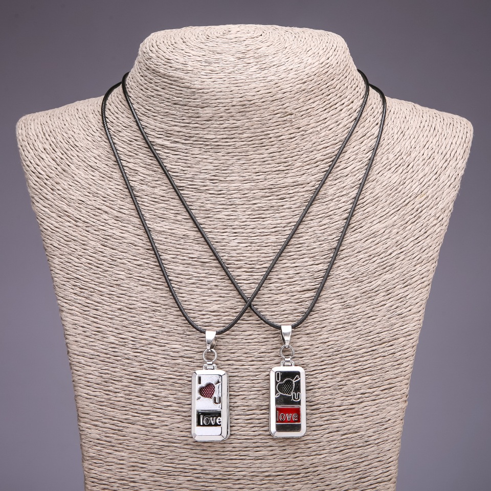 Pandant prieteniei «Inimi», diametrul 15 x 32 mm, lungimea 45–48 cm