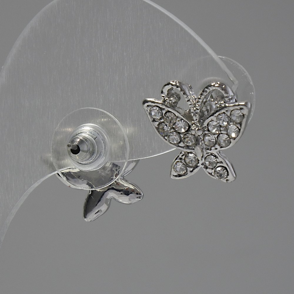 Cercei cu știft în formă de fluture, cu strasuri albe, metal placat argintiu, 1,5 cm