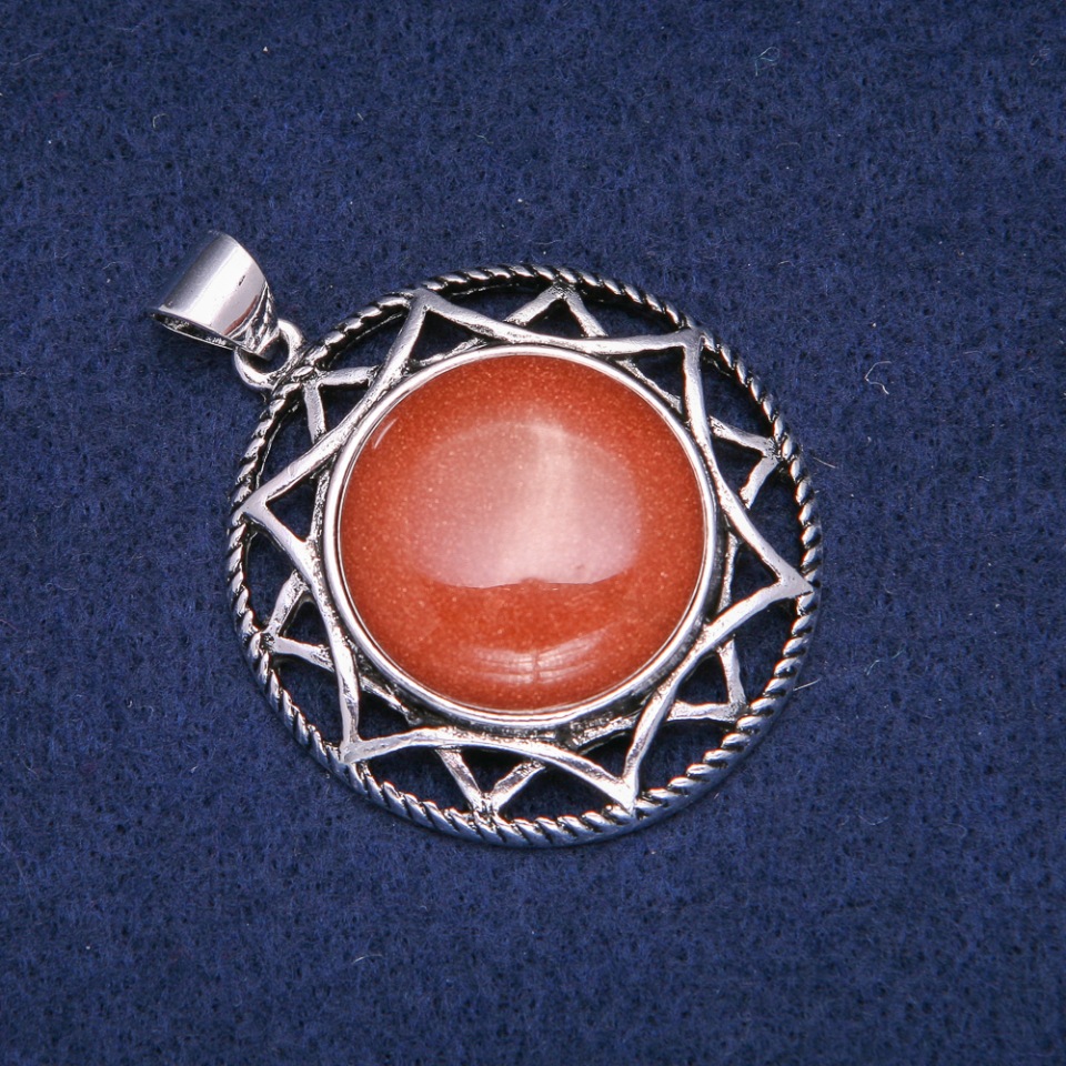 Pandantiv cu piatră de aventurin „Nisip auriu” în montură veche 40×46 mm