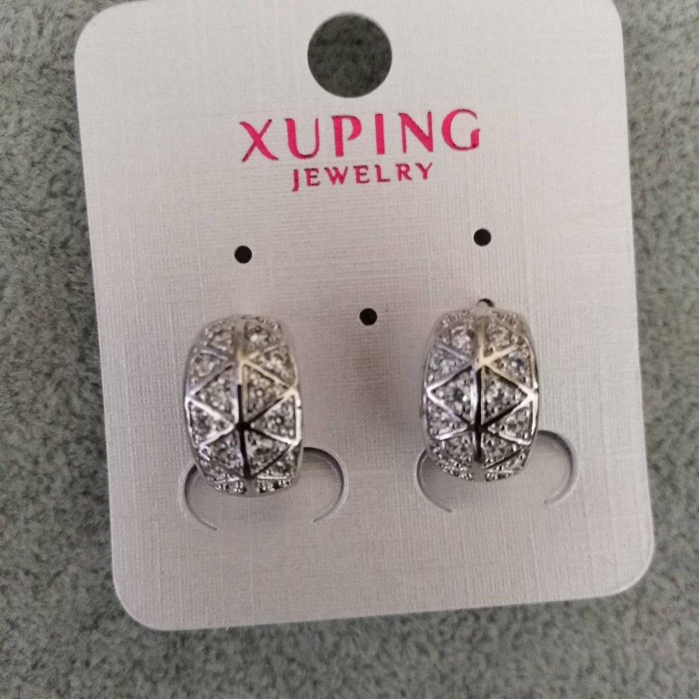 Cercei Xuping cu pietre albe 9x15 mm rodiu