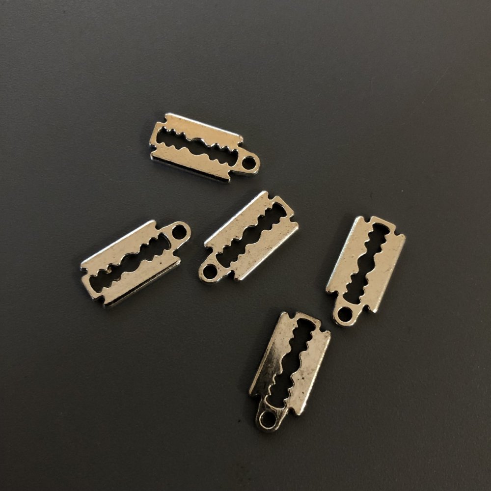 Furnitură pandantiv Lamă 15×7 mm - 25 buc.