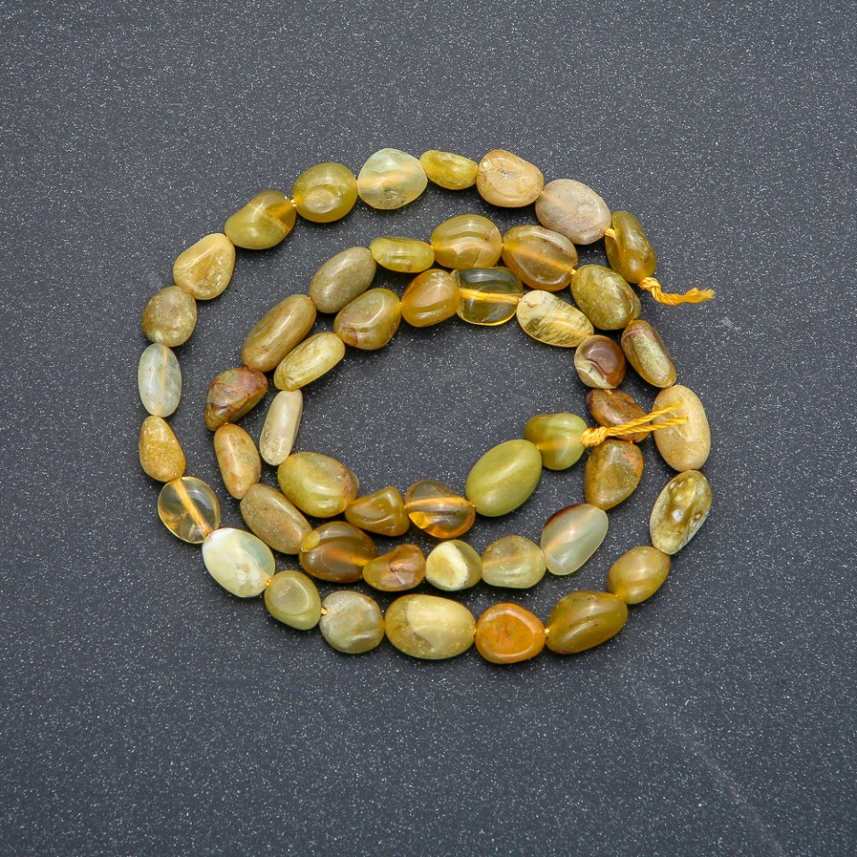 Mărgele pe șnur din jadit, tăiate, diametrul 7×6 mm, lungimea 40 cm +