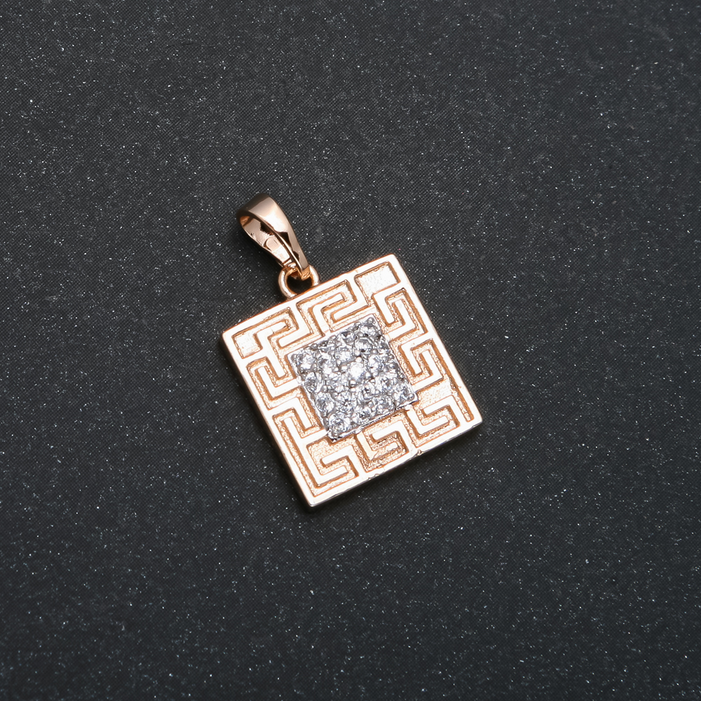 Pandantiv Xuping placat cu aur 18K, cu cristale albe, diametrul 23×15 mm +