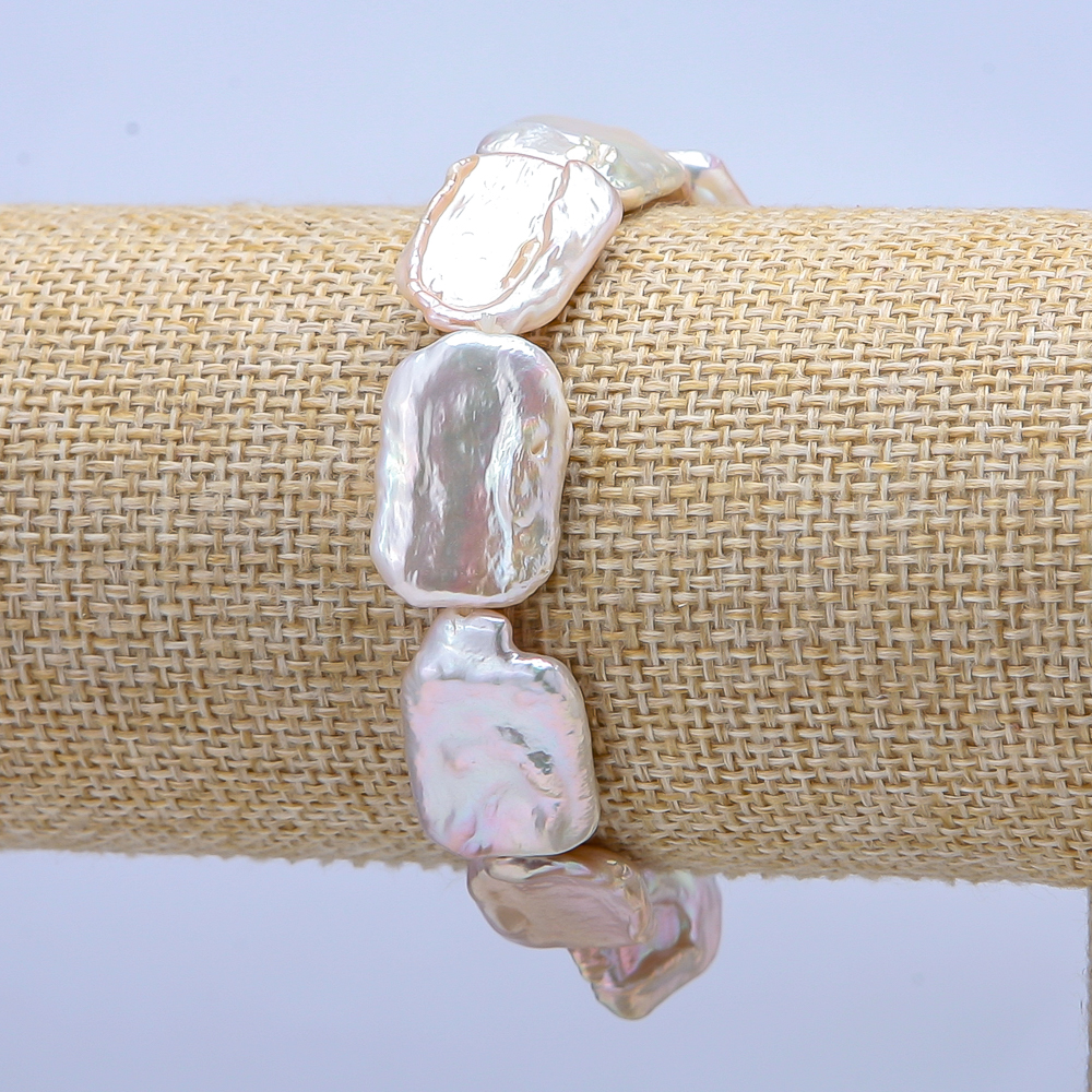 Brățară pe elastic cu perle baroce, diametrul 22×14 mm, lungime 18 cm