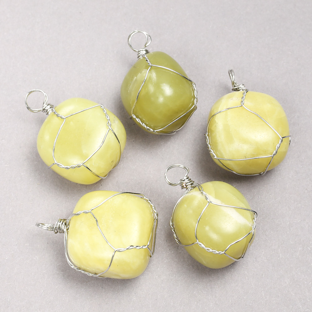 Pandantiv în împletire argintie din piatră naturală jadeit, diametrul 35x20 mm+