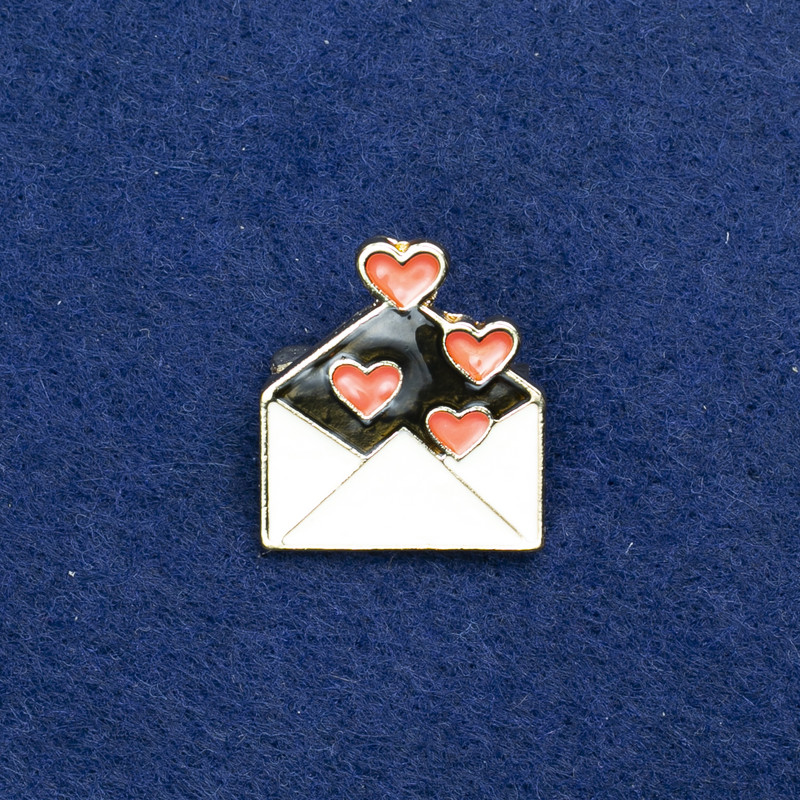 Брошка Конверт золотистий метал і емаль 20х24мм +