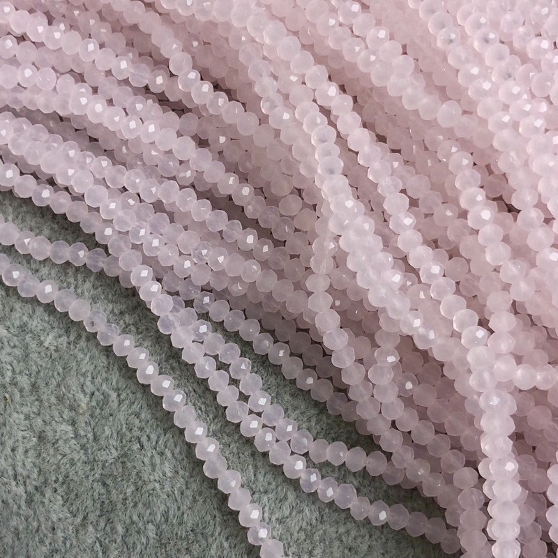 Mărgele roz pal mat din cristale cehești pe fir, rondel facetat, diametrul 3,5×3 mm, lungime 36 cm