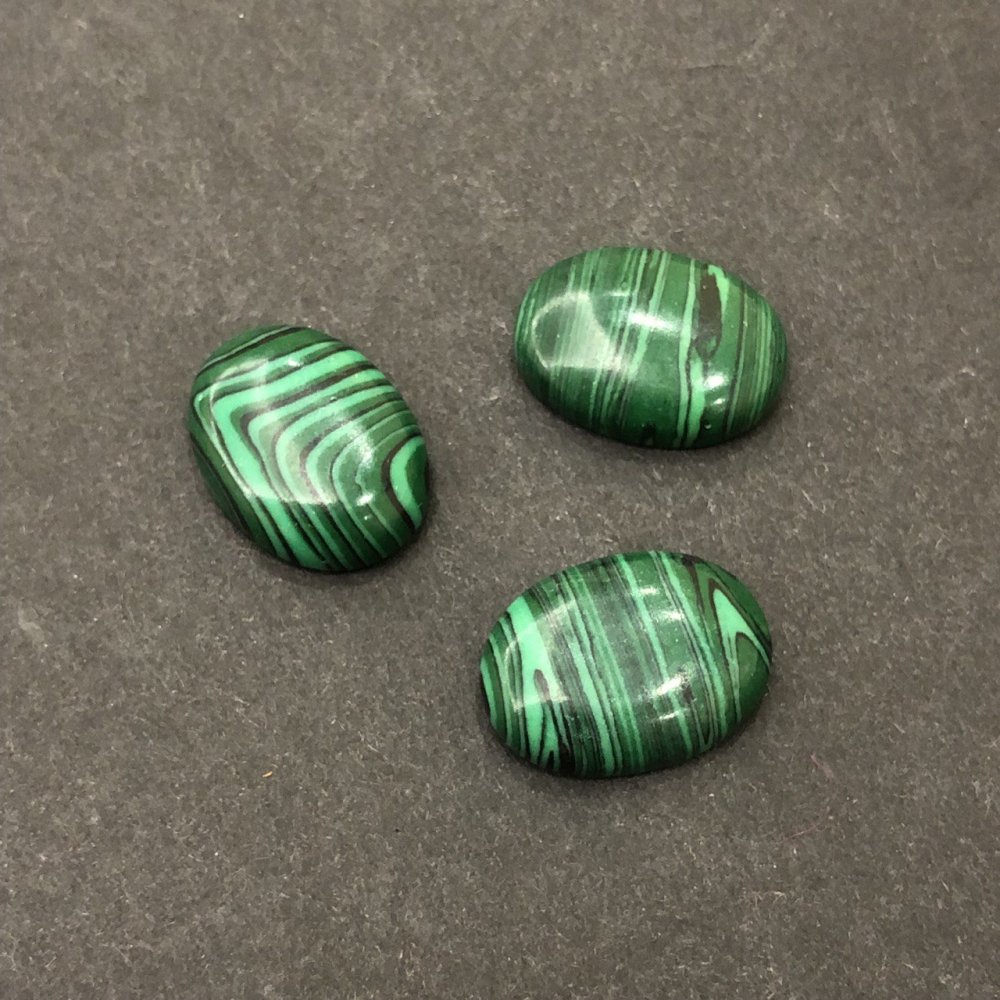 Cabochon piatră de malahit mat 20x15 mm +