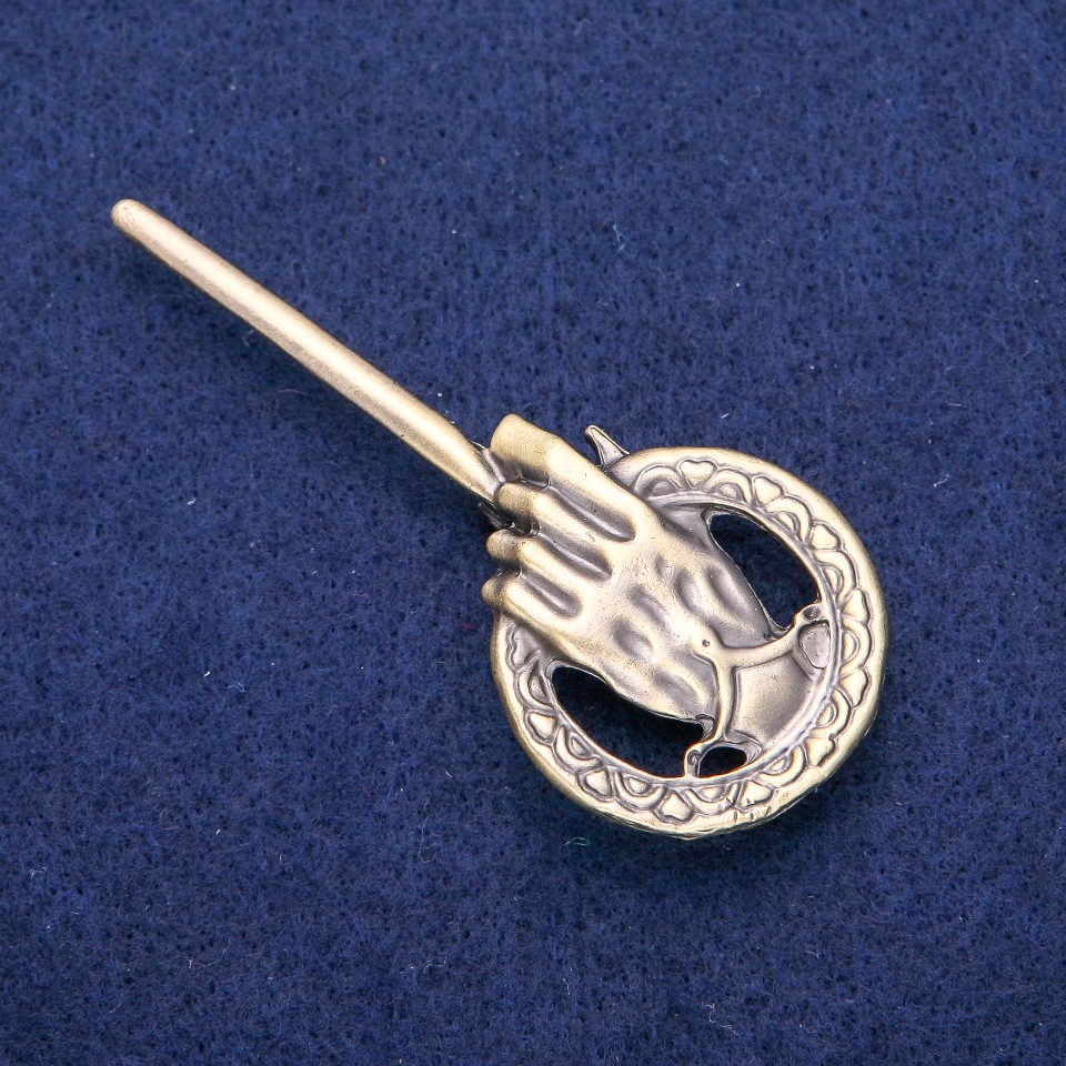 Broșă-pandantivă «Mâna Regelui» 31x71 mm, culoare metal bronz