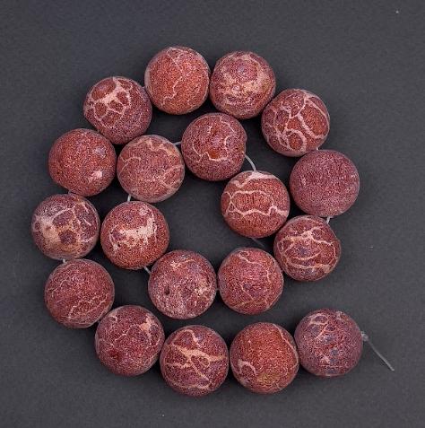 Mărgele din coral buretat natural, diametrul 22 mm, lungime 42 cm, pe fir