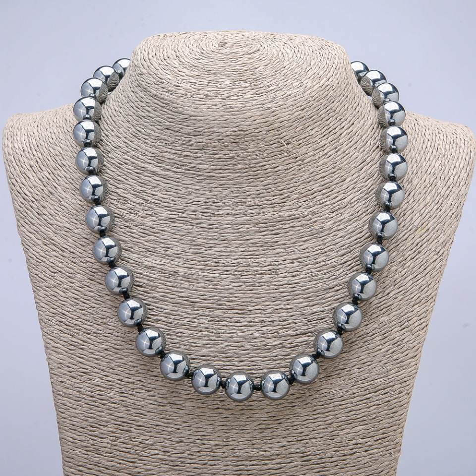 Colier din terahertz, bile netede, diametrul de 12 mm, lungime 45 cm +