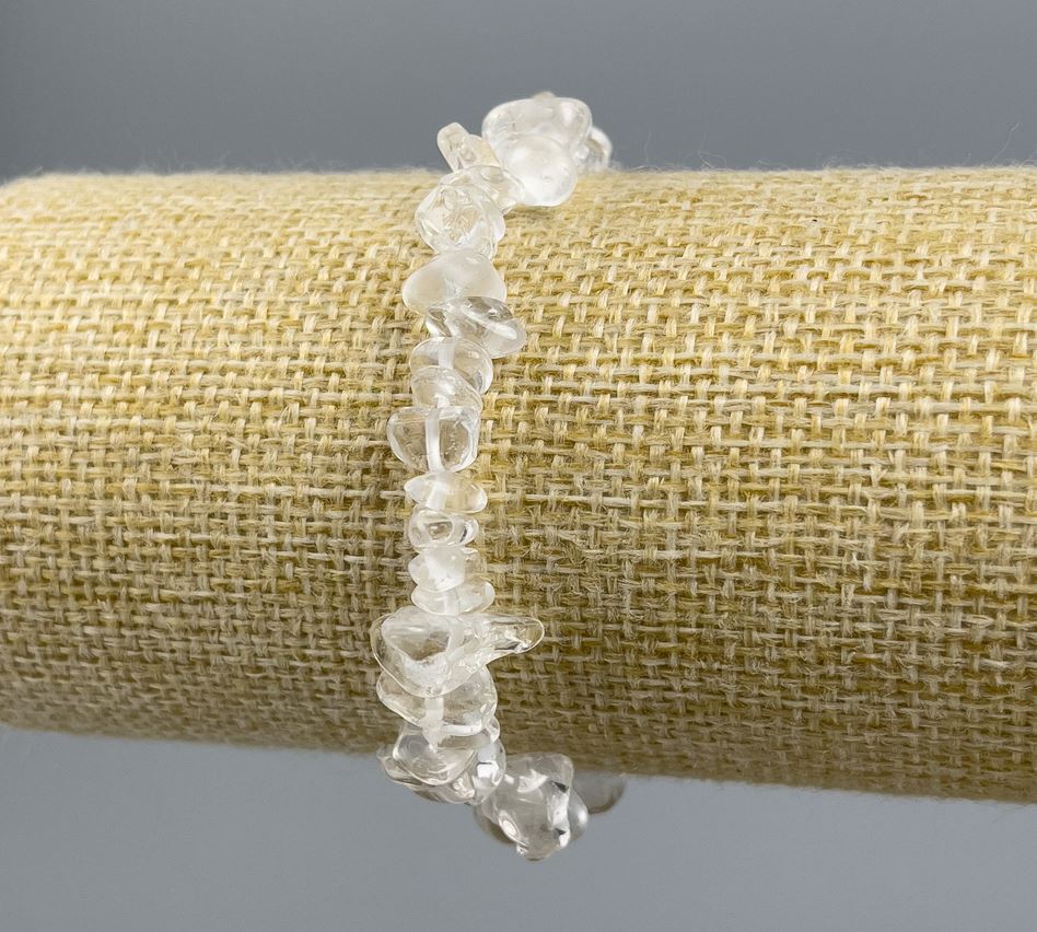 Brățară din cristal de munte, fragmente de 6-8 mm, lungime 18 cm