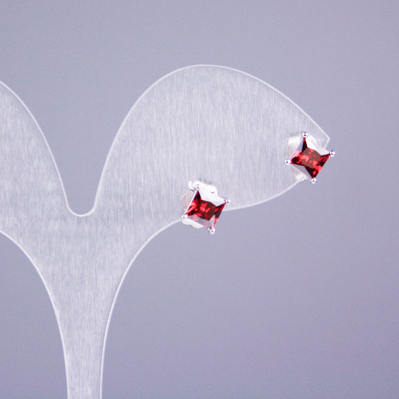 Cercei cu știft Xuping, rodiu, piatră roșie