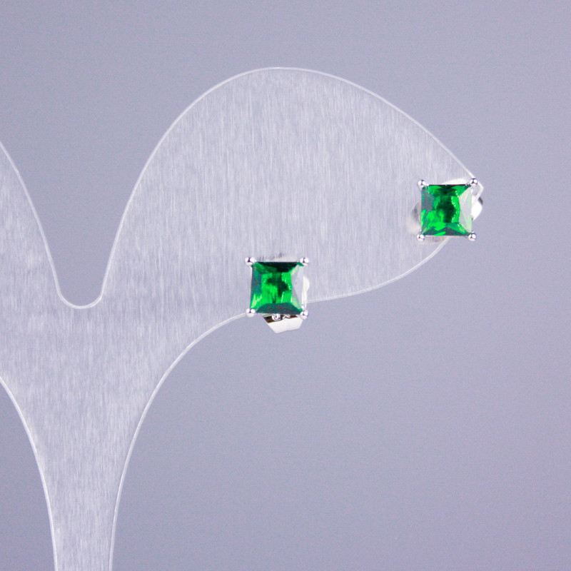 Cercei cu știft Xuping rodiu cu piatră verde, formă pătrată, 5×5 mm, lungime 16 mm