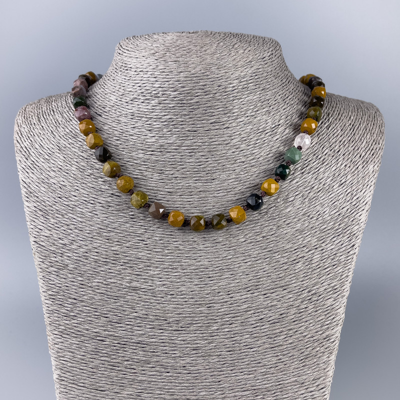 Colier din jasper, piatră naturală, cuburi tăiate, diametru aproximativ 8x8 mm, lungime 51 cm
