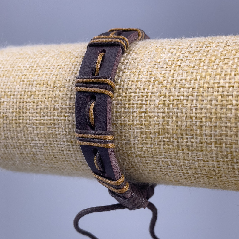 Brățară, lungime 18-25 cm, grosime 12 mm, piele ecologică maro, cu reglaj